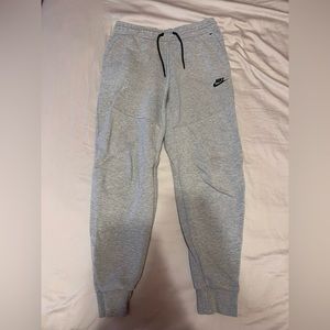 Nike Tech Fleece Sweatpants
